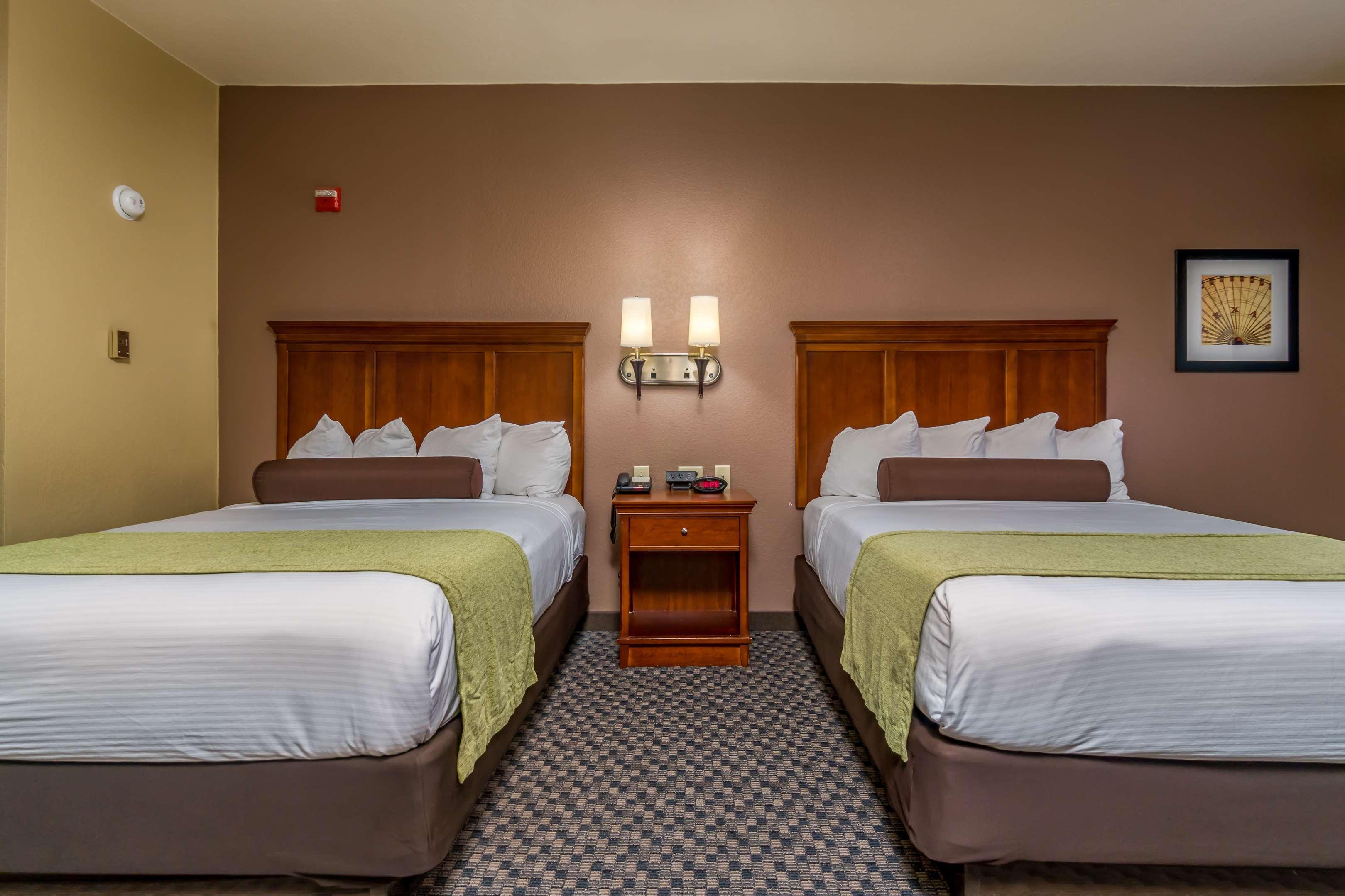 Best Western Plus Shamrock Inn & Suites מראה חיצוני תמונה