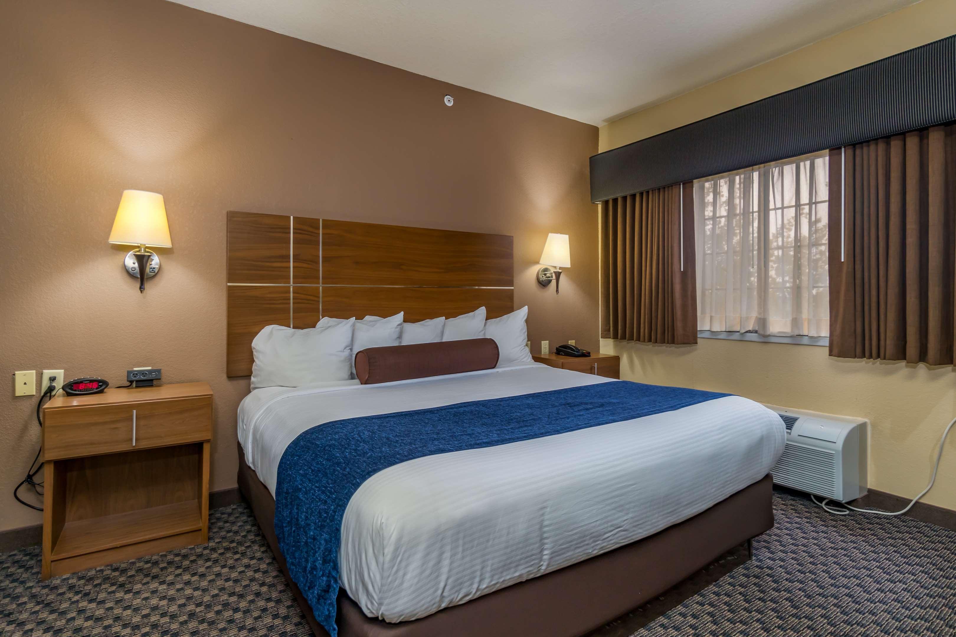 Best Western Plus Shamrock Inn & Suites מראה חיצוני תמונה