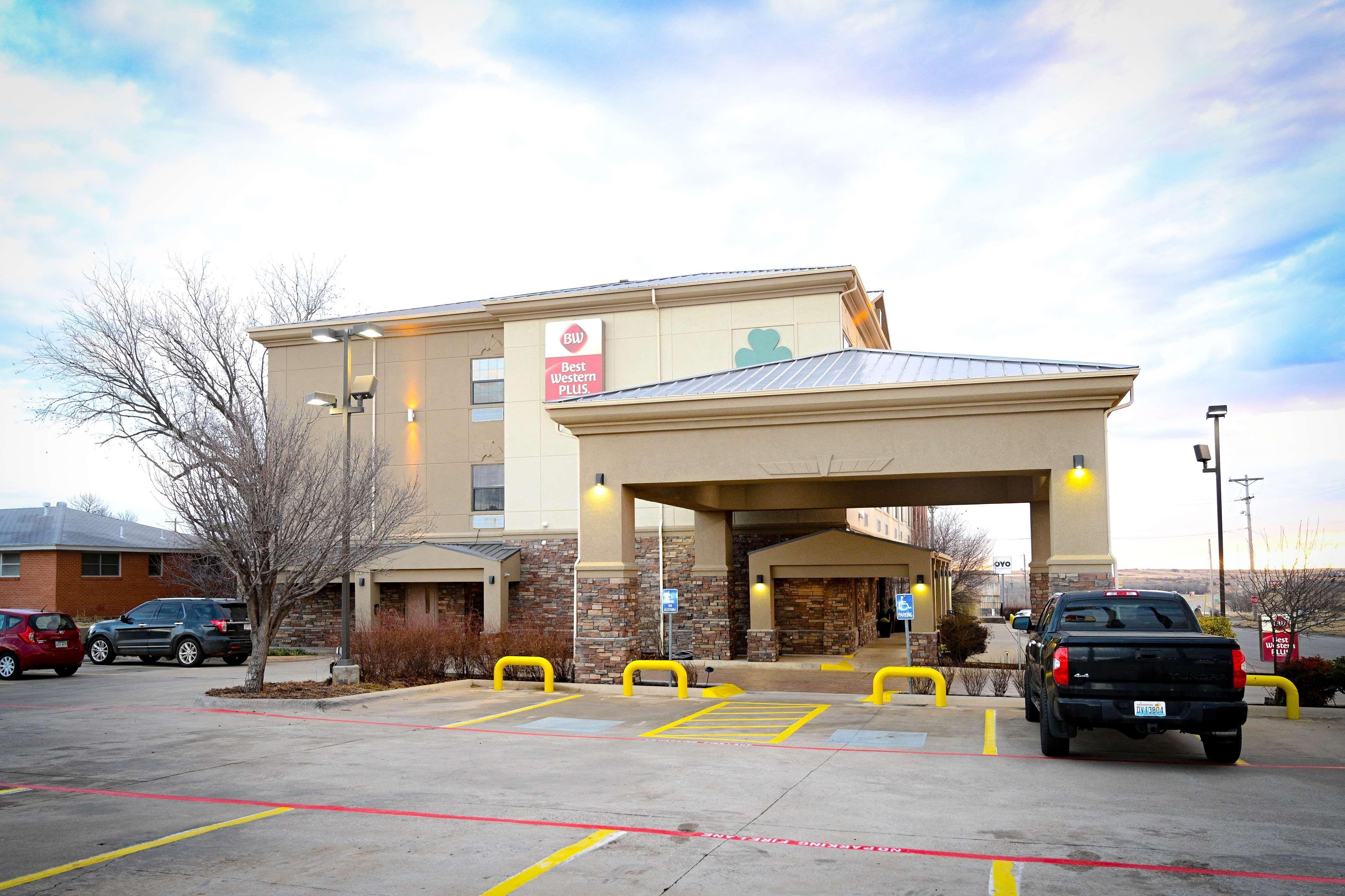 Best Western Plus Shamrock Inn & Suites מראה חיצוני תמונה