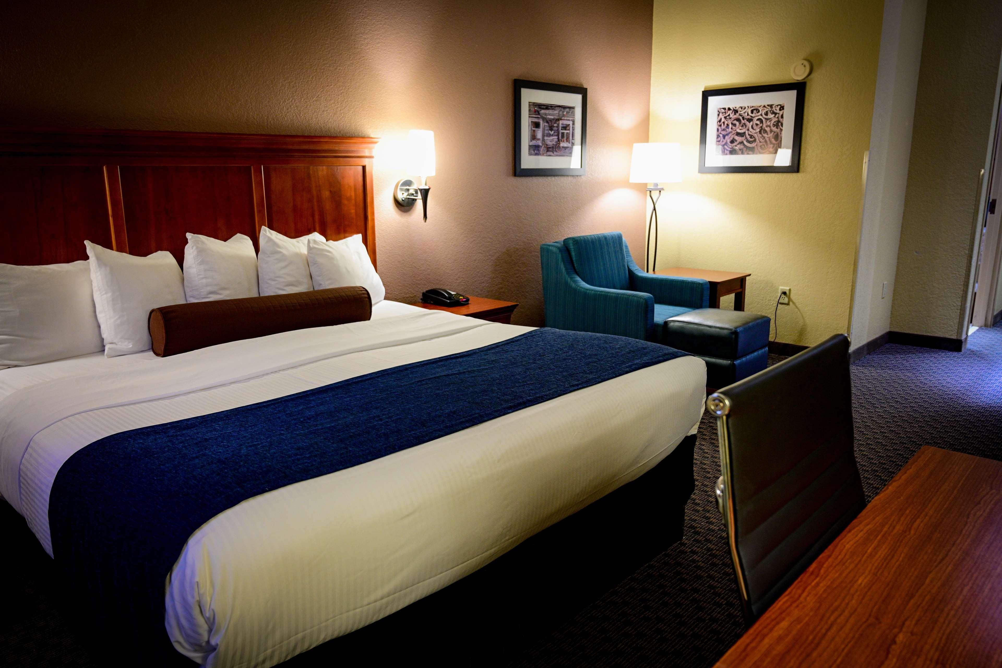 Best Western Plus Shamrock Inn & Suites מראה חיצוני תמונה