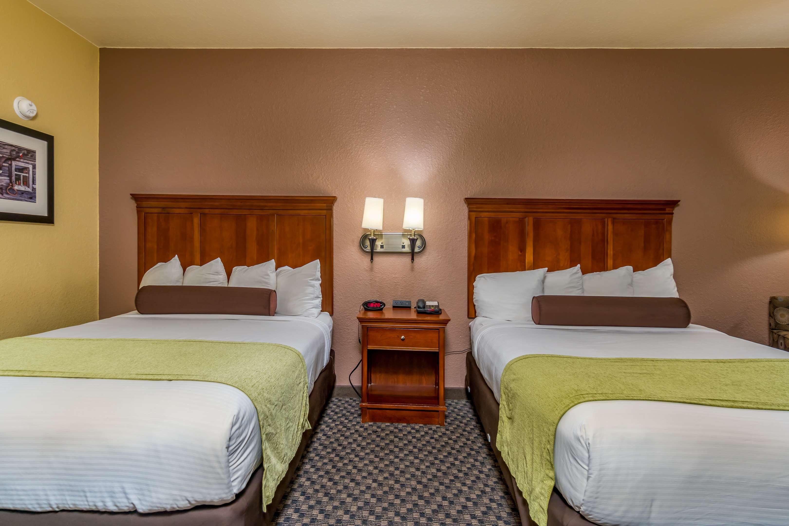 Best Western Plus Shamrock Inn & Suites מראה חיצוני תמונה