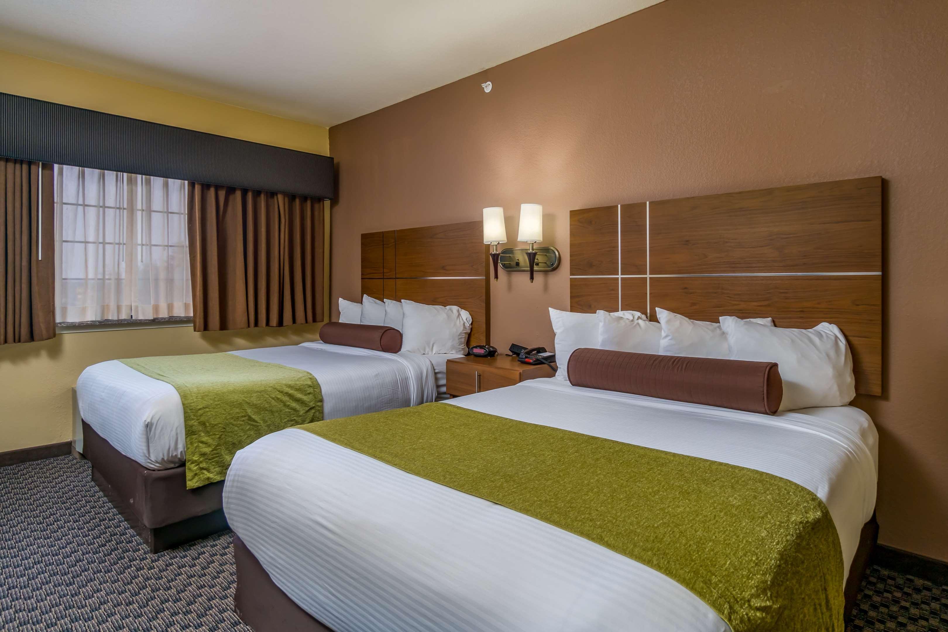 Best Western Plus Shamrock Inn & Suites מראה חיצוני תמונה